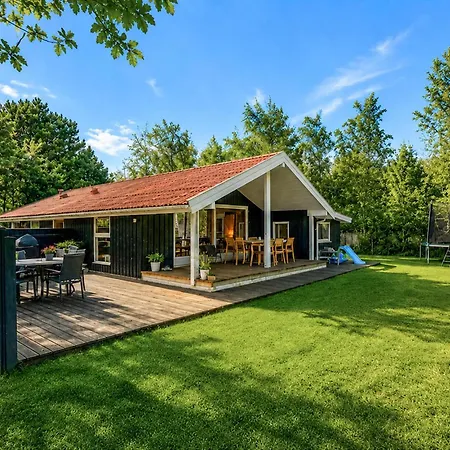 3 Bedroom Stunning Home In Albaek * Ålbæk