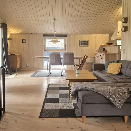 Gemütliches Haus Mit 3 Schlafzimmern In Ferienhaus *