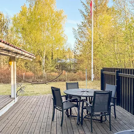 Gemütliches Haus Mit 3 Schlafzimmern In Ferienhaus Ålbæk